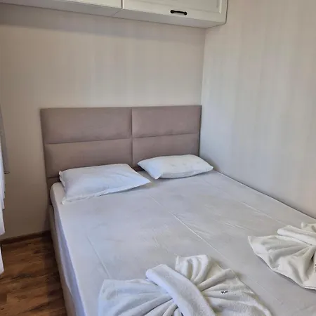 Apartman Marea Garden, - With Pool By Flat Mаnager