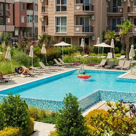 Marea Garden, - With Pool By Flat Mаnager Apartman *