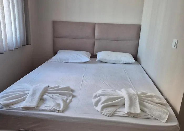 Апартамент Marea Garden, - With Pool By Flat Mаnager Равда