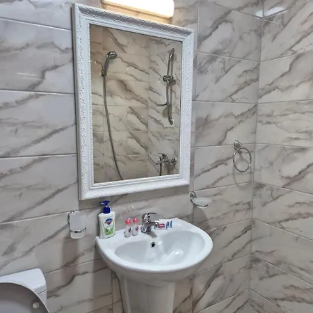 Marea Garden, - With Pool By Flat Mаnager ラヴダ