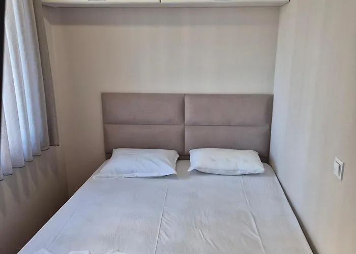 Marea Garden, - With Pool By Flat Mаnager Apartment Rawda