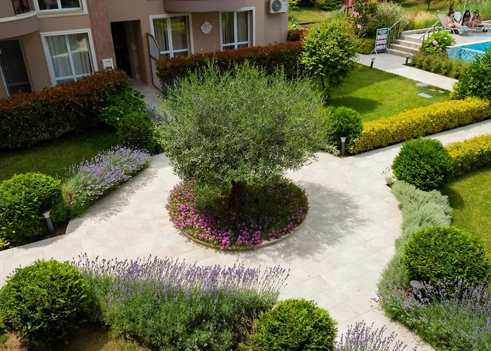 Marea Garden, - With Pool By Flat Mаnager Rawda